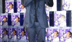 台湾娱乐圈吸金王,揭秘年度最赚钱明星风云榜