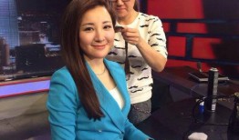 女主播真空换衣照片,女主播惊爆换衣瞬间